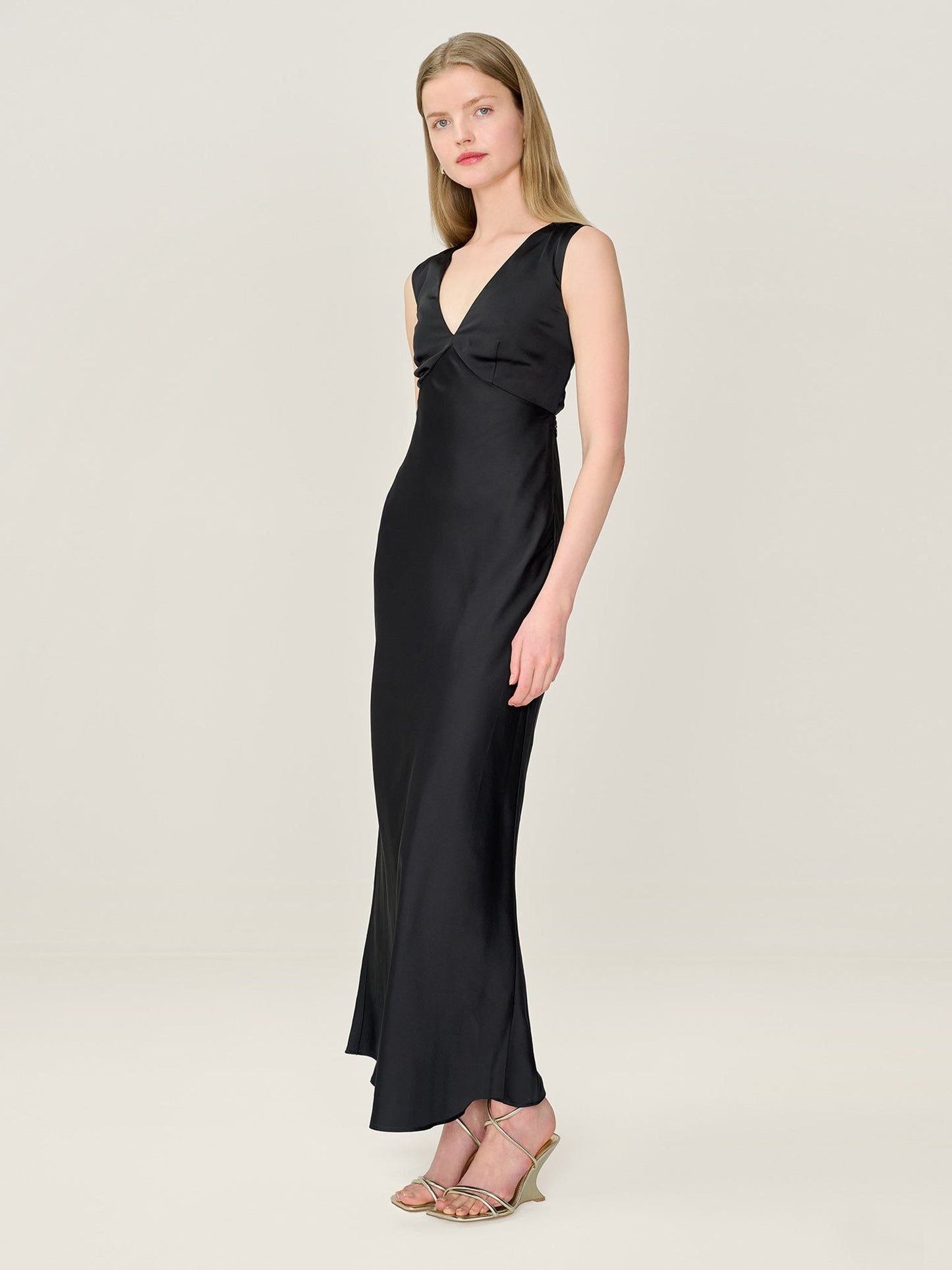 Nova Dress in Black