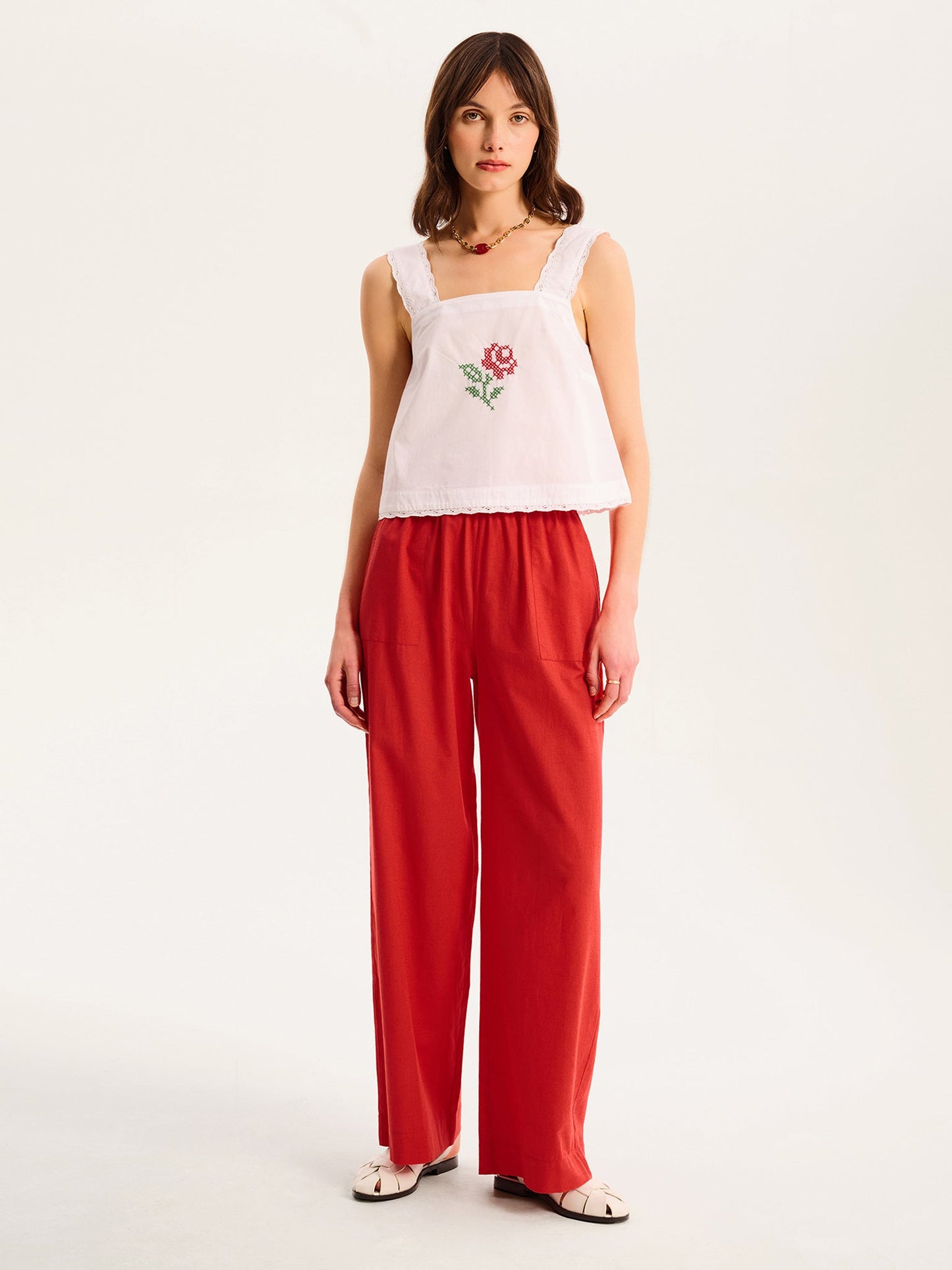 Elinda Top in White